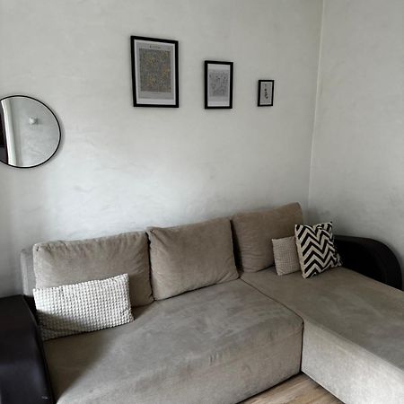 Best Location - Modern Flat In Heart Of City Center Ni Kültér fotó