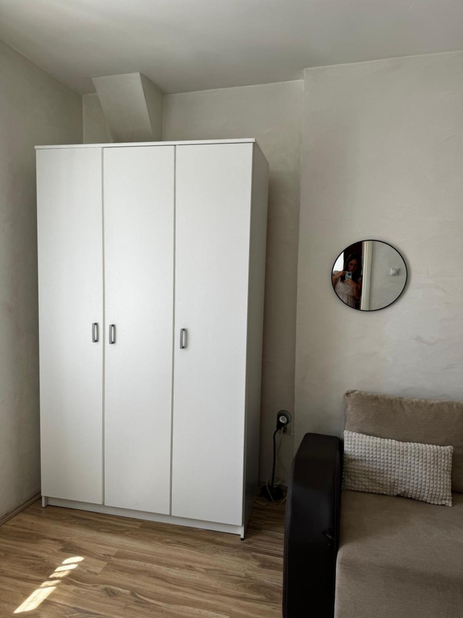 Best Location - Modern Flat In Heart Of City Center Ni Kültér fotó